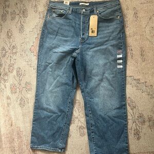 Levi’s Ribcage straight ankle button fly jeans. 18w.